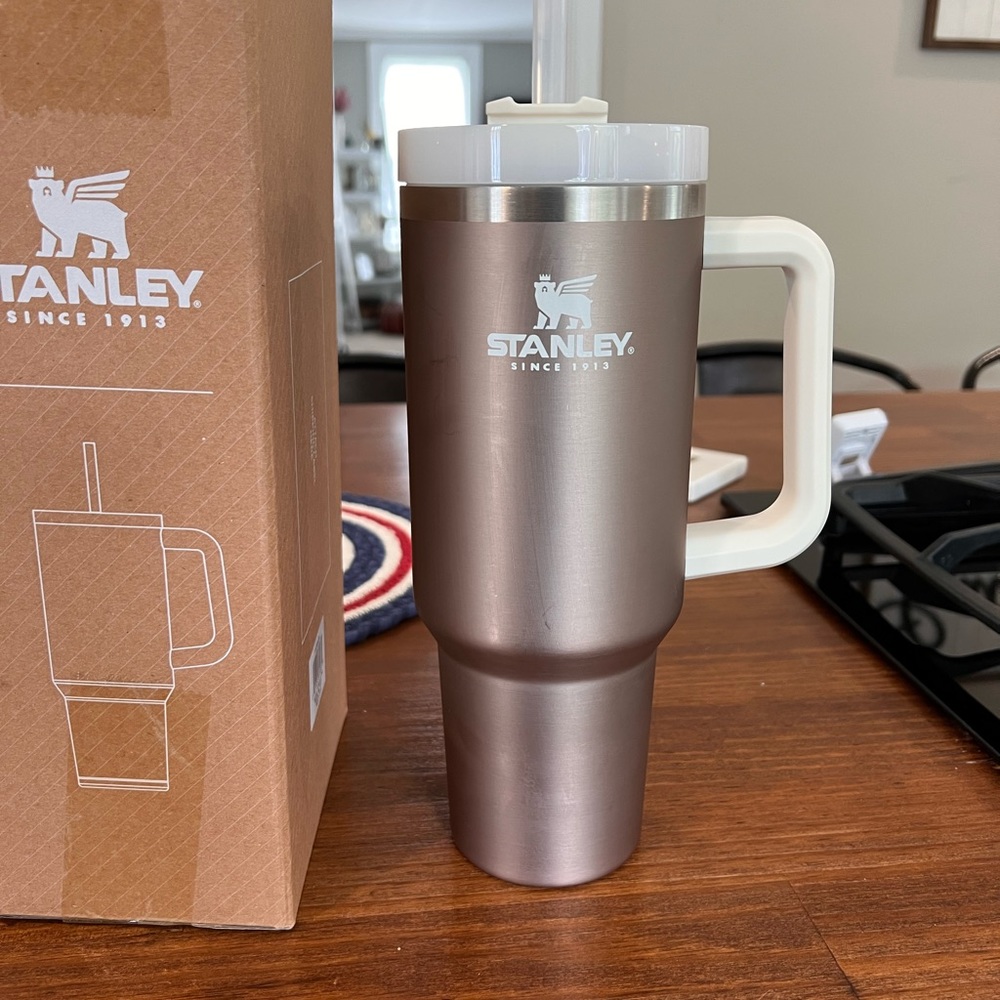 NEW highly sought after Rose Gold Stanley 40 ounce tumbler